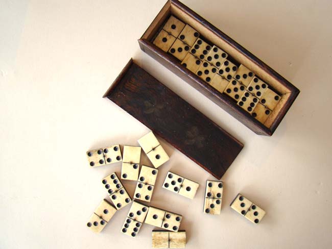 A fine set of Civil War era bone and ebony dominoes circa 1865 — image 2